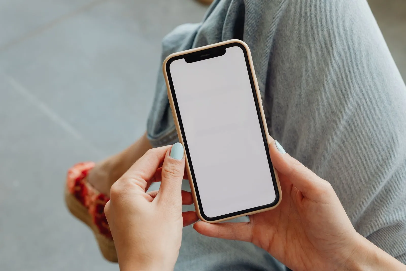 What to Do After Cracking Your iPhone Screen